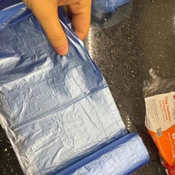Tofita Çöp Poşetlerinde Yırtık Yapışkan Bölüm Sorunu