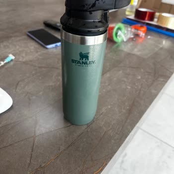 Stanley Sıcak Dolum Yapıldığında Kapaklarında Patlama Sorunu Yaşıyoruz