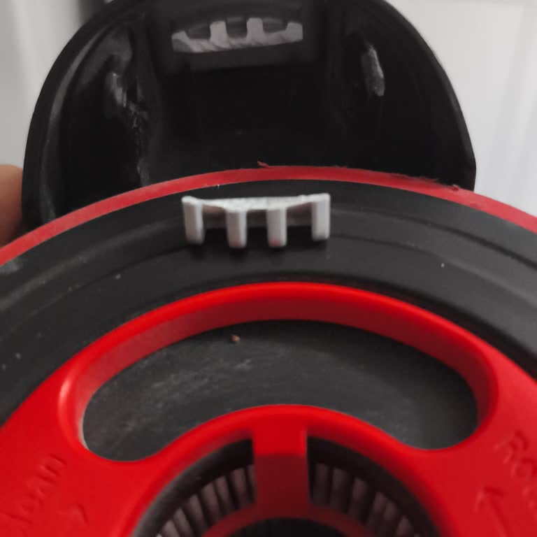 Bosch Süpürge Toz Haznesi Tekrar Kırıldı, 3100 TL Değişim Ücretiyle Güven Sarsıldı