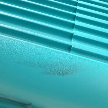 Deforme Ve Kullanılmış Amerikan Tourister Valizinde Yanıltıcı 'Yeni Gibi' İfadesi