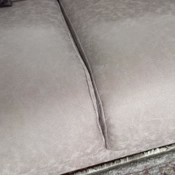 Koltuğumda Sünger Çökmesi, Asimetrik Görünüm Ve Dikiş Sorunu, Bayiden Cevap Yok