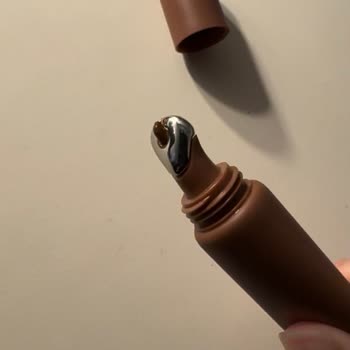 Bozulmuş Allık Ve Lip Balm Ürünlerinde Ücretsiz Değişim Talebi