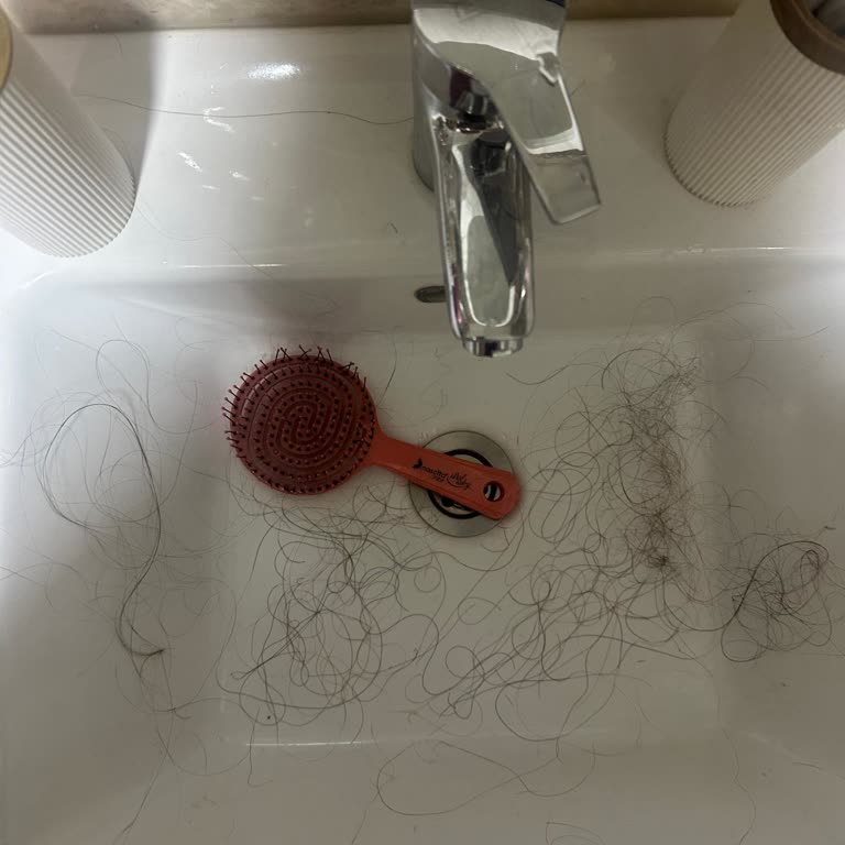 Tres Markasından Çikolata Kahve Renkli Kaynak Saçta Hızlı Dökülme Şikayeti