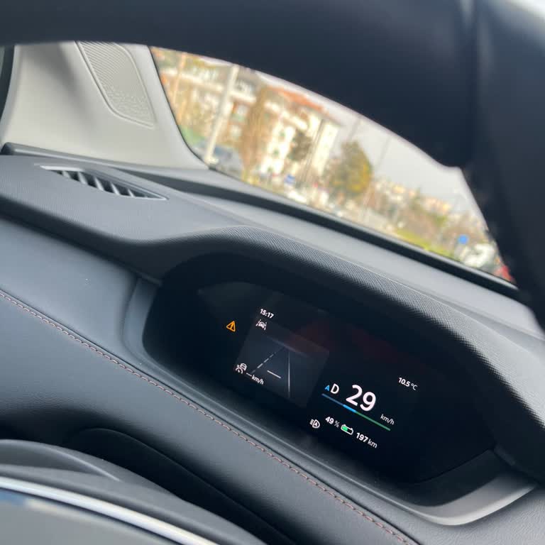 Skoda Elroq 2025 Modelinde Navigasyon Ve Şerit Takip Sistemi Arızası