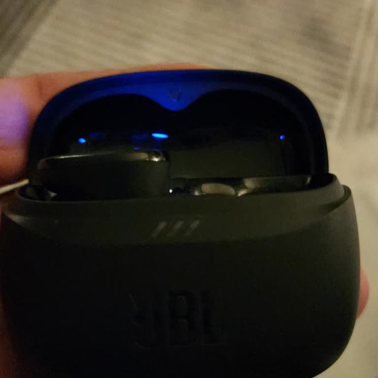 JBL Tune Buds 2 Kulaklıkta Telefon Aramalarında Boğuk Ses Sorunu