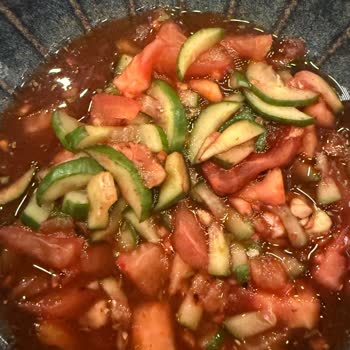 Tavacı Usta’da Bayat İftar Ve Saygısız Servis