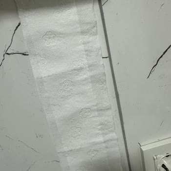 Papia 3 Katlı Tuvalet Kağıdı Aldım, Gerçekte Tek Katlı Çıktı