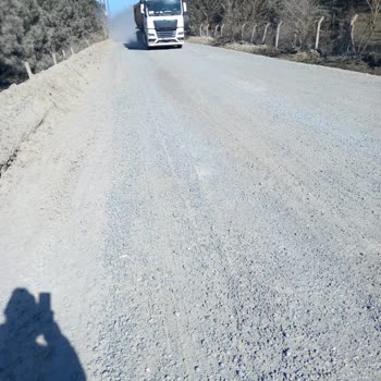 Alevtaş Madencilik Nakliye Araçlarının Yarattığı Toz Ve Aşırı Hız