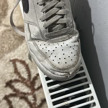 Nike Ayakkabım 8 Ayda Soyulup Çatladı, Değişim Talebim Reddedildi Ve Hizmetten Yanıt Gelmedi