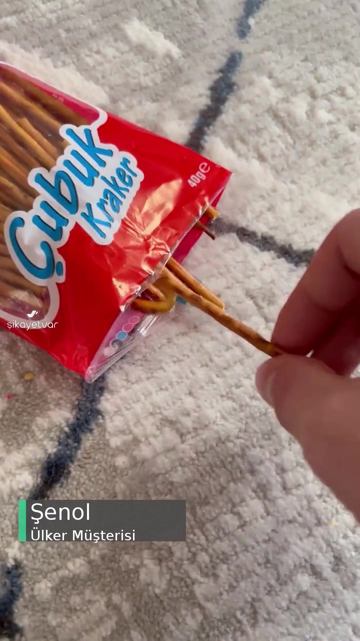Ülker Çubuk Krakerin İçinden Değişik Şekilli Bir Kraker Çıktı videonun kapak resmi