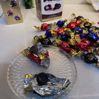 Patiswiss Bayram Çikolatalarında Yarım Ve Kusurlu Ürün Şikayeti