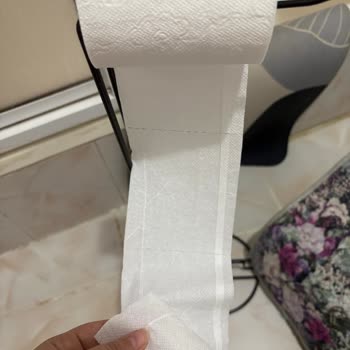 Mavi Beyaz 32'li Tuvalet Kağıdının Kalitesiz Ve Defolu Olması