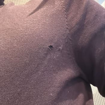 Massimo Dutti Kazak Kalite Sorunu: Yıkamada Delinir, Değişim Talebi