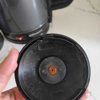 Conti Çaycının Kısa Sürede Paslanması Sağlık Endişesine Yol Açtı