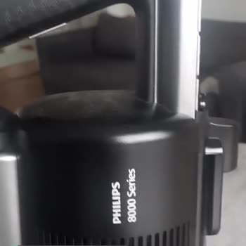 Philips 8000 Serisi Elektrik Süpürgesi Batarya Çerçevesi Değişimi!
