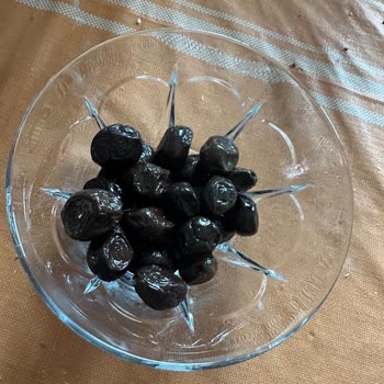 Kavlak Zeytin'den Gelen Zeytinler Jumbo Değil Ve Ücret İadesi İstiyorum