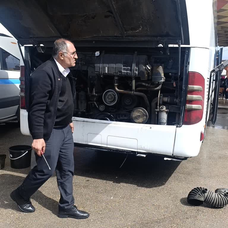 Kamil Koç Otobüsünde Arıza, 2 Saat Bekletilme Ve Bilgilendirme Eksikliği