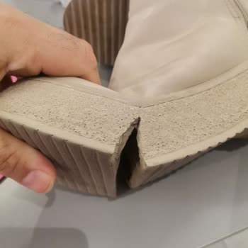 Boyner'den Alınan Botların Tabanı Yırtıldı, Kullanıcı Hatası İddiası Ve Uzun Hakem Heyeti Süreci