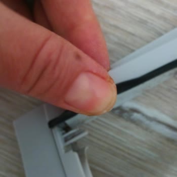 Roborock S8 Max Pro Model Robot Süpürgenin Kırık Fırça Kapağı Ve Yanlış Navigasyon Sorunu