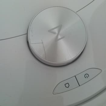 Roborock S8 Max Pro Model Robot Süpürgenin Kırık Fırça Kapağı Ve Yanlış Navigasyon Sorunu