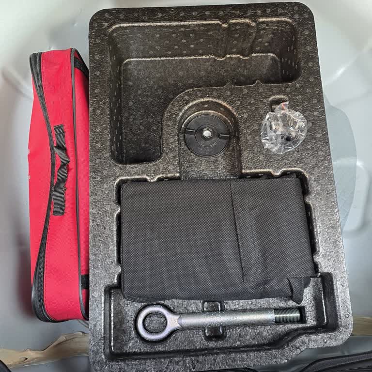 Yeni Fiat Egea Cross Limited Araçta Yedek Lastik Ve Kriko Eksikliği Müşteriyi Mağdur Ediyor