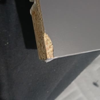 Ezik Parçalar, Eksik Montaj Talimatları Ve Düşük Malzeme Kalitesi