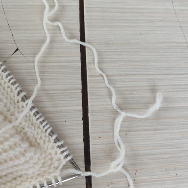 Nako Elit Baby İplerinde Sürekli Düğüm Ve Kopukluk