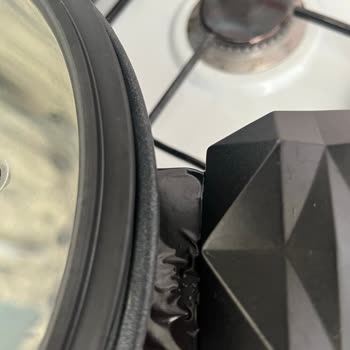 Karaca Bio Diamond Tencere Setinde Kulpların Soyulması Ve Çizik Sorunu: Yeniden Değişim Talebi