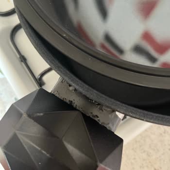 Karaca Bio Diamond Tencere Setinde Kulpların Soyulması Ve Çizik Sorunu: Yeniden Değişim Talebi