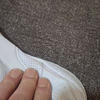 Puma Ayakkabısının Tabanı Açıldı, Mağaza Keyfi Reddi