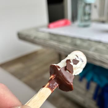 Kırık Dondurma Çubuğu Nedeniyle Ağız Yaralanması Ve Sağlık Riski