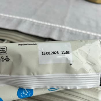 Kırık Dondurma Çubuğu Nedeniyle Ağız Yaralanması Ve Sağlık Riski