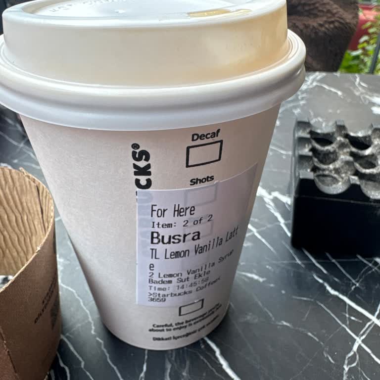 Starbucks’ta Düşen Latte İçin Tekrar Ücret Alınması Ve İlgisiz Çalışan Yaklaşımı