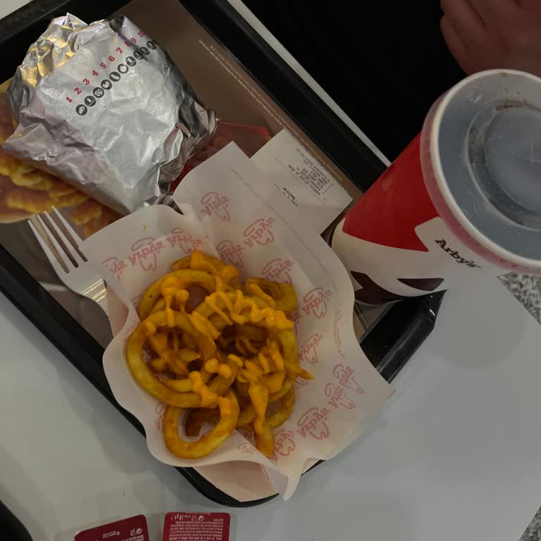 540 TL’ye Karşı Küçük Porsiyon Ve Umursamaz Personel