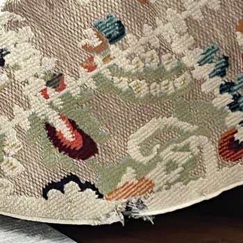 Kilim Üç Ayda Yırtıldı, Mağaza İlgisiz Ve Çözüm Sunmadı