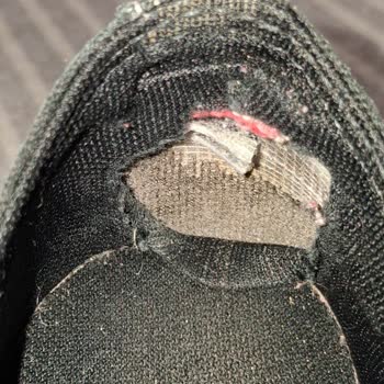 Converse Ayakkabım 7 Ayda Astar Açıldı Ve Kauçuk Döküldü: Değişim İstiyorum