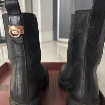 Derimod Bot Tamirinde Aksesuar Eksikliği Ve Uzun Süreli Bekleme