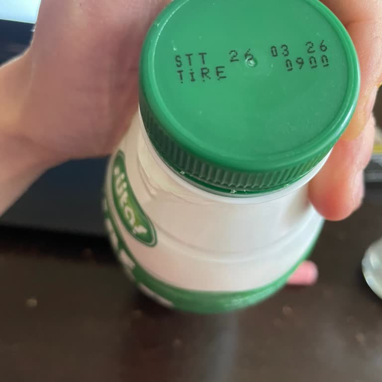 Sütaş Kaf Kefir Ürünün Son Kullanma Tarihine Yakın Olmasına Rağmen Katılaşması Ve İade Talebi