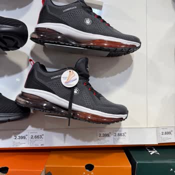 FLO Mağazasında Etiket Fiyatı İle Kasadaki Fiyat Arasındaki 900 TL Farkı