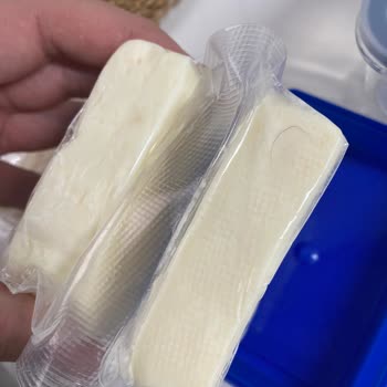 Altınkılıç Peynir Paketi İçinde Kıl Ve Tarih Çelişkisi