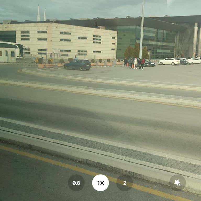 Gecikme, Bilgilendirme Eksikliği Ve Şarj Ünitesi Çalışmaması Nedeniyle İade Talebi