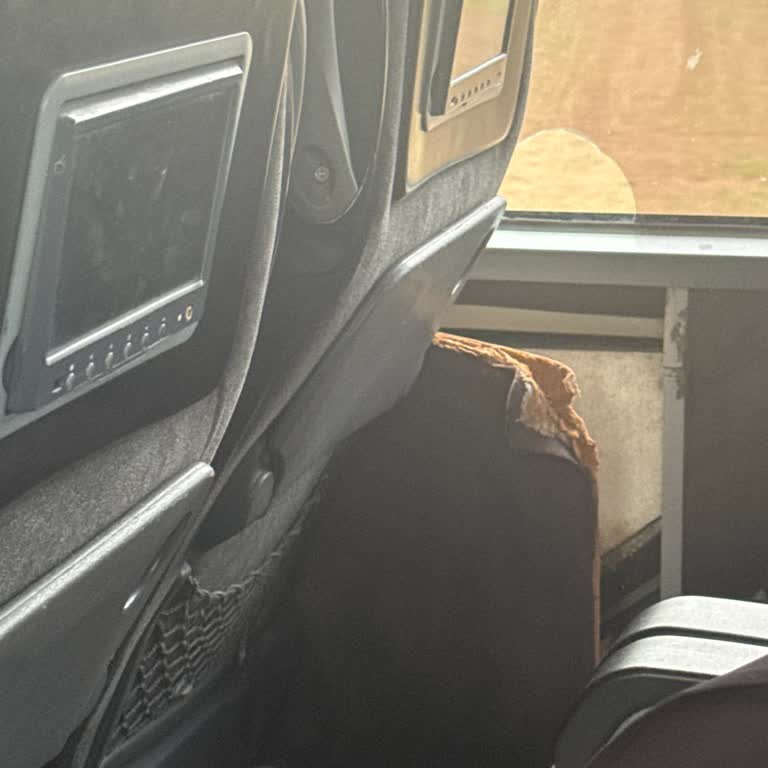 Mola Ve İkram Yok, Araç Hurda, Tavandan Su Dökülüyor, İnternet Çalışmıyor