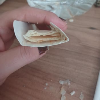 Şok Market’ten Boş Ülker Antep Fıstıklı Milföy