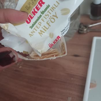 Şok Market’ten Boş Ülker Antep Fıstıklı Milföy