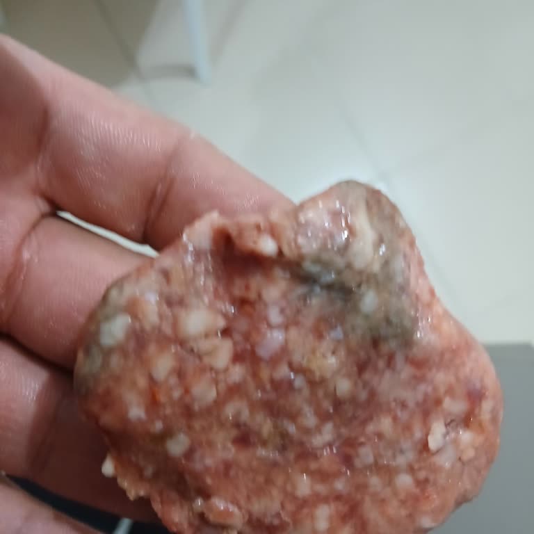 Köfteci Yusuf Parkur Şubesinde Yeşillenmiş Çiğ Köfte Ve Cevapsız İletişim