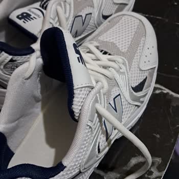 Hope Shoes Hem Ayakkabının Kalitesi Çok Kötü Hem De İletişim Tarzları Son Derece Sorumsuz