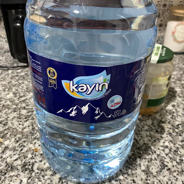 Kayın Su Şişesinden Şiddetli Mide Ağrısı Ve İshal