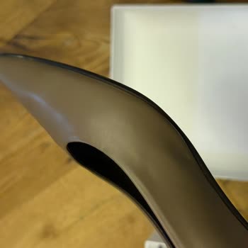 Divarese Ayakkabısındaki Gevşeme Ve Değişim Reddi