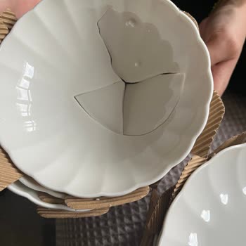 Kırık Parçalar İçin Ücretsiz Değişim Talebi Ve Müşteri Hizmetlerinden Cevap Yok