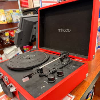 Açık Kutuda Gelen Plak Çalar Ve Uygunsuz Personel Tavırları